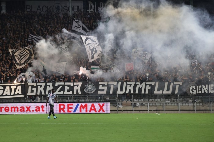 PADANGMEDIA - Dortmund Vs Sturm Graz: Die Borussen Menang 1-0