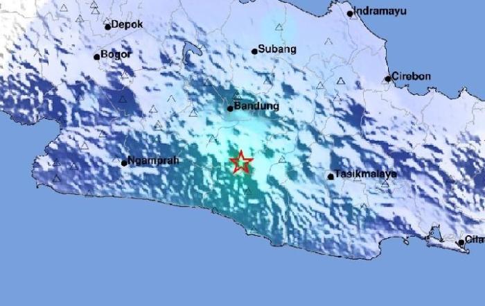 Dampak gempa bandung jadwal whoosh batal hingga rumah rumah rusak